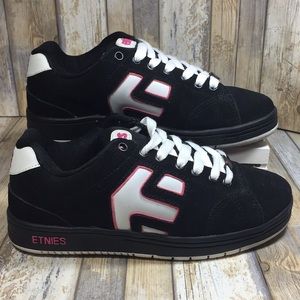 etnies cinch
